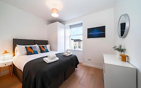 Dunn Street Apartment